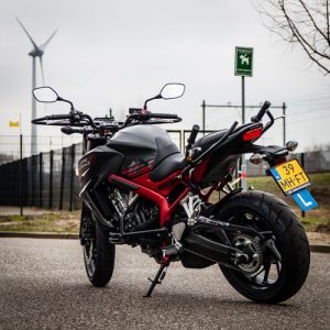 Motor achterzijde Rijschool Inseen